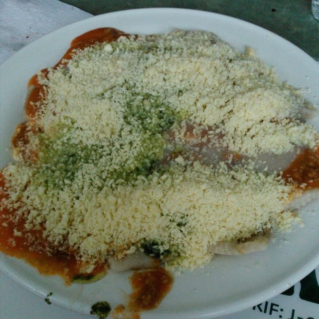 Raviolis a la rica (4 salsas) 