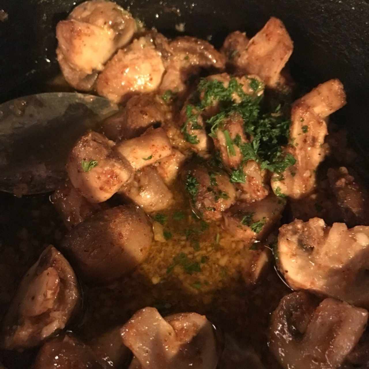 champiñones al ajillo 
