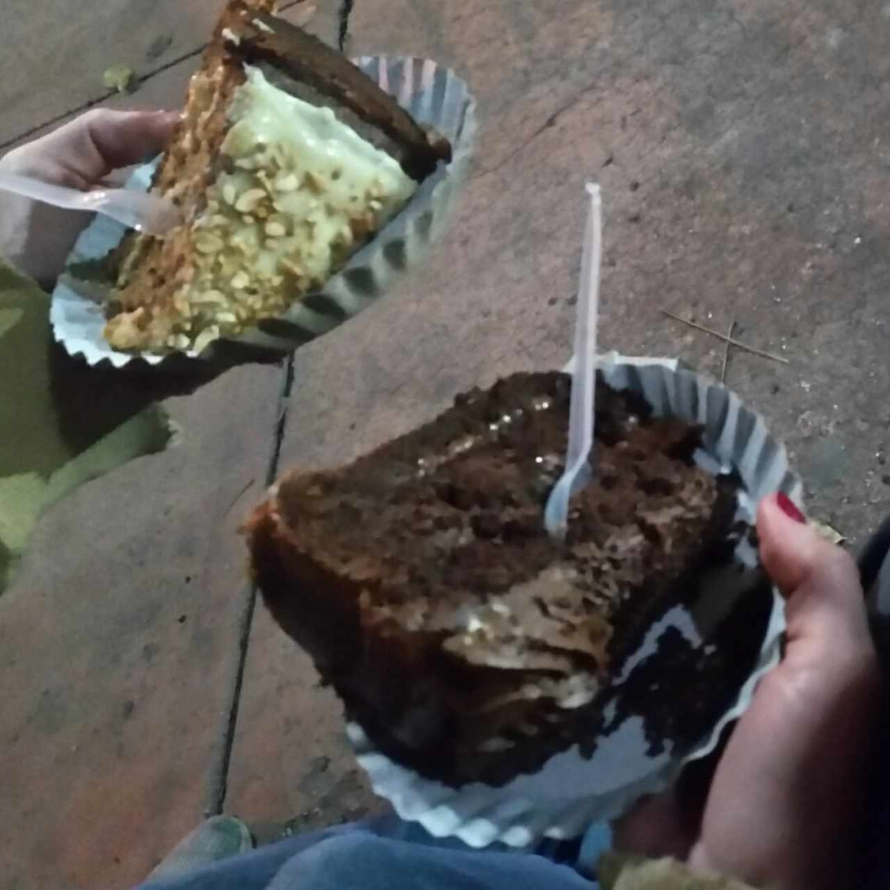 torta colibrí  y torta de chocolate+ chocolate+ chocolate.