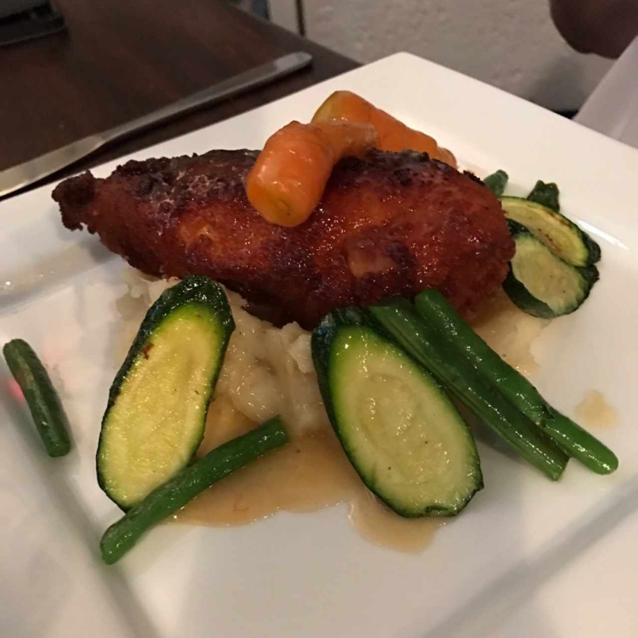 pollo con puré de yuca