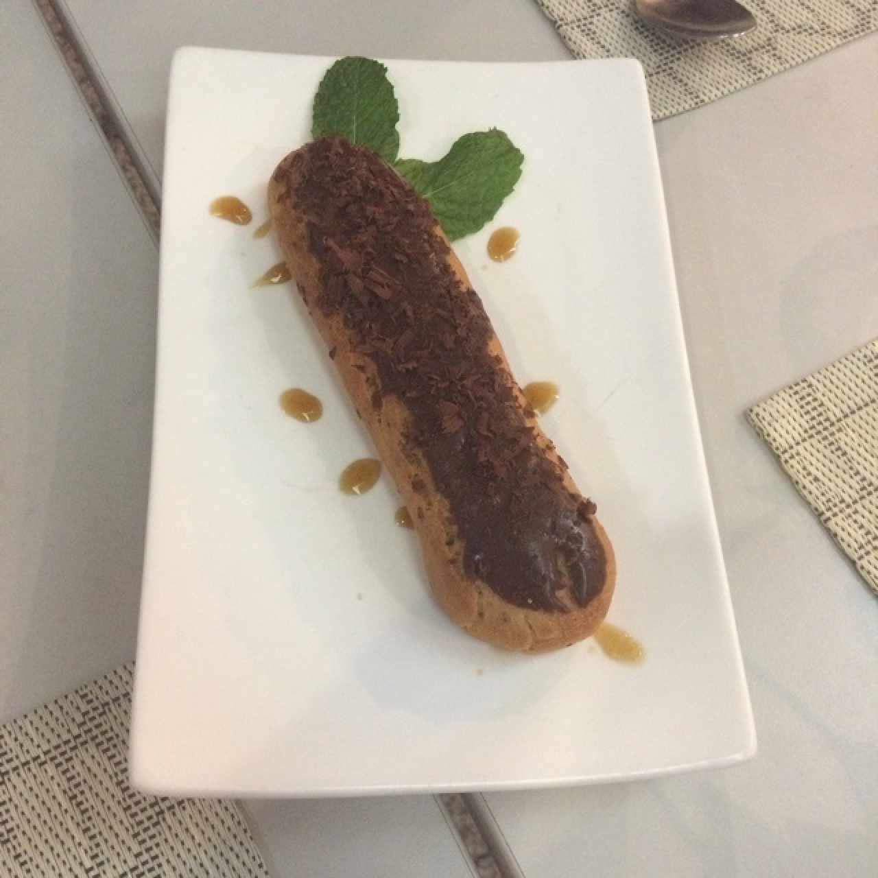 Eclair de Chocolate