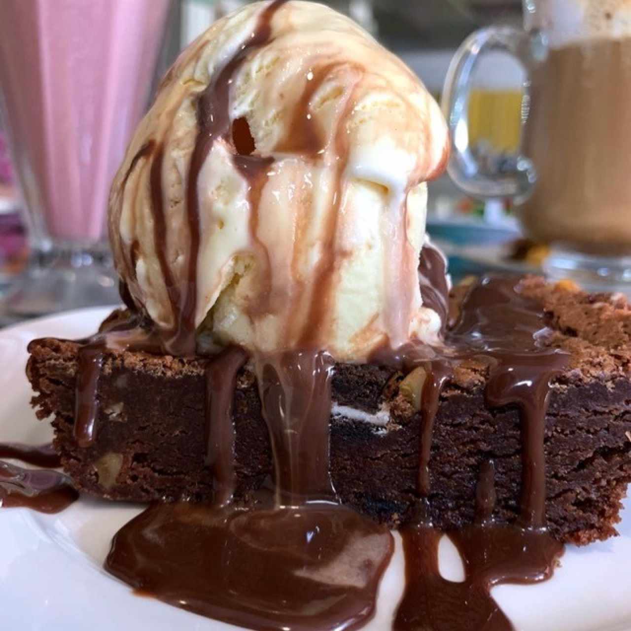 Postres - Brownie con Helado