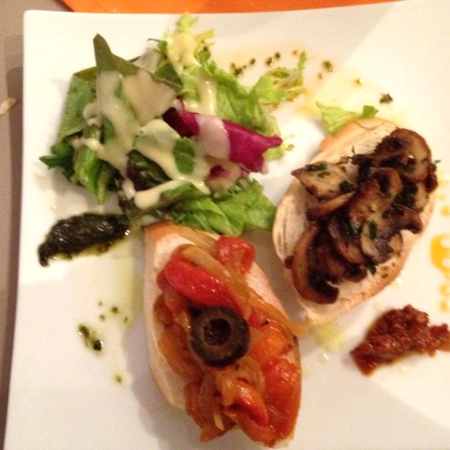 Bruschettas de Champiñones y Pimentones