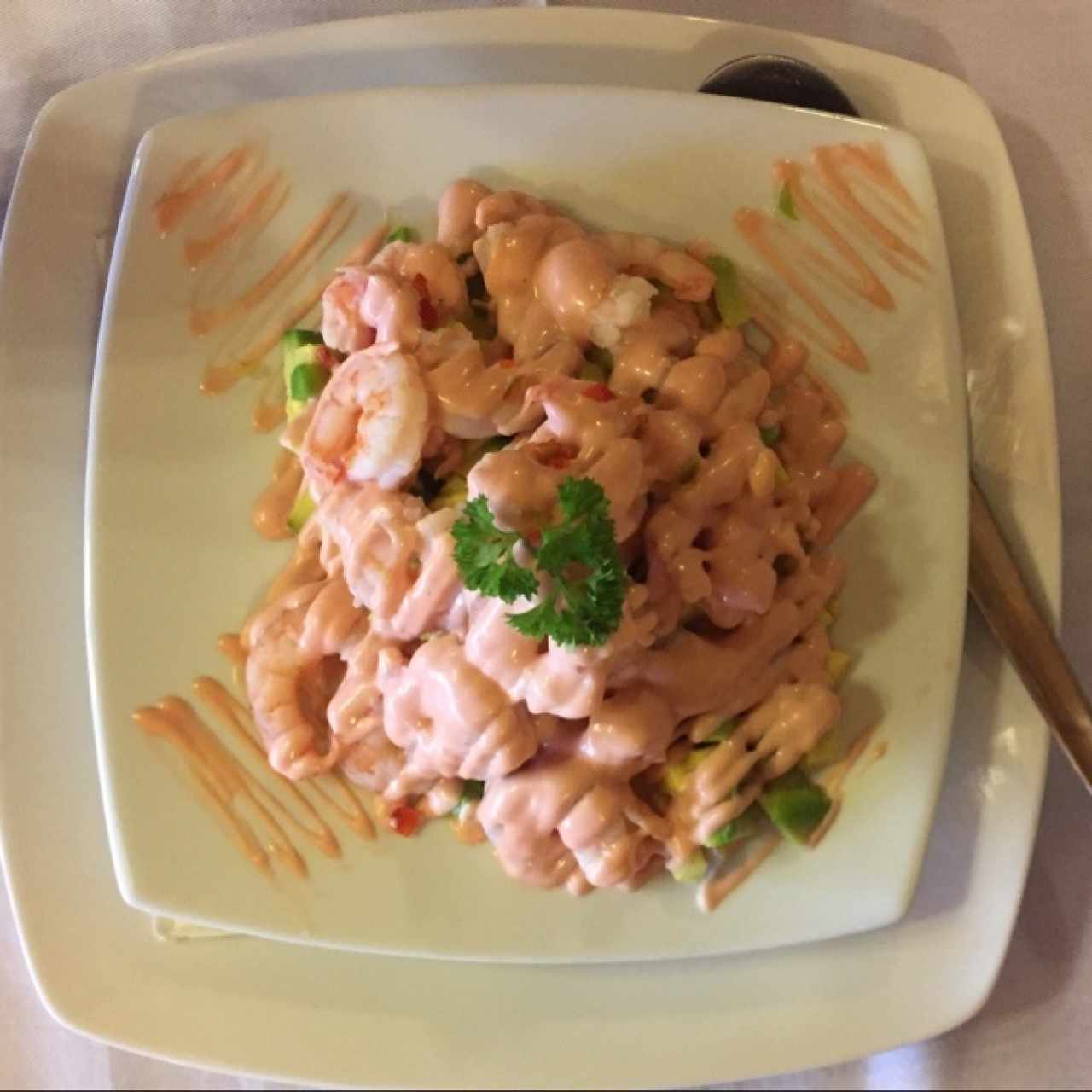 Camarones con Aguacate, la mejor entrada del local..!