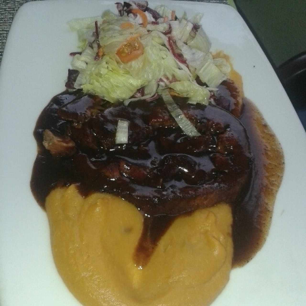 Costilla de cerdo marinada