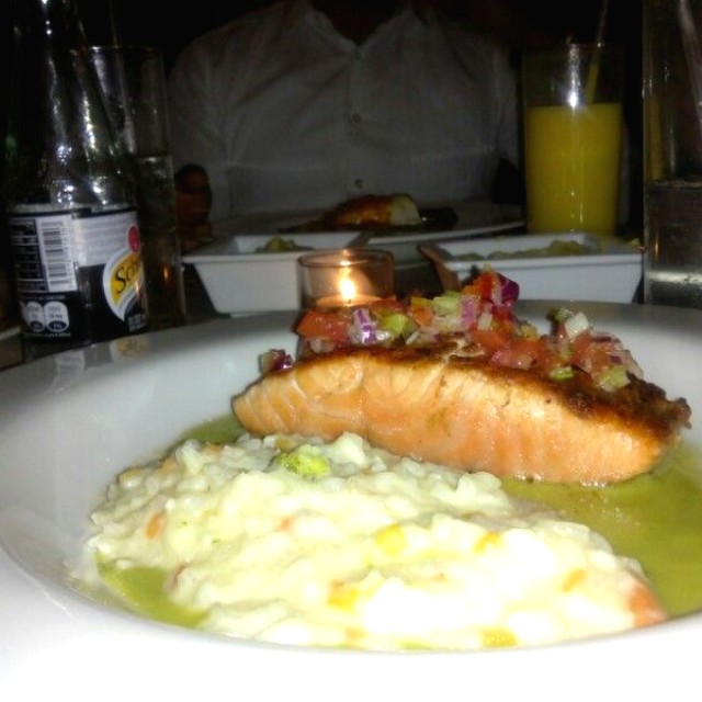 Salmon y Risotto de Brocoli 