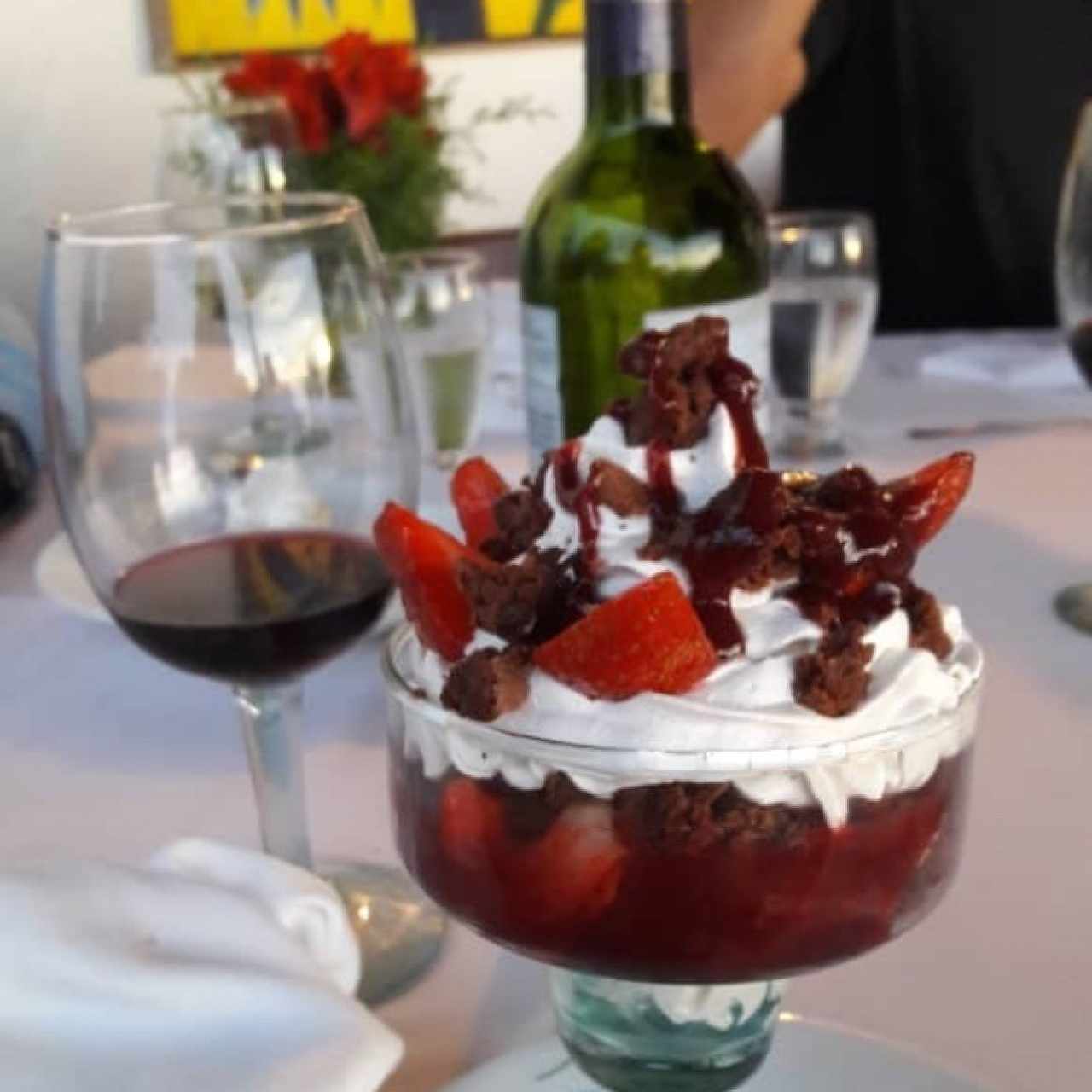 fresas con cremas+ brownies