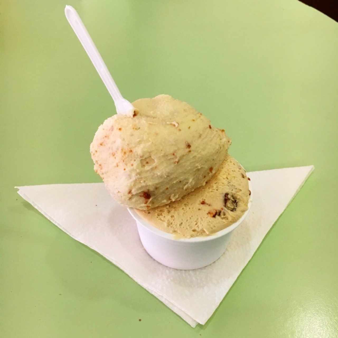 Tiramisú y Merey Crocante 