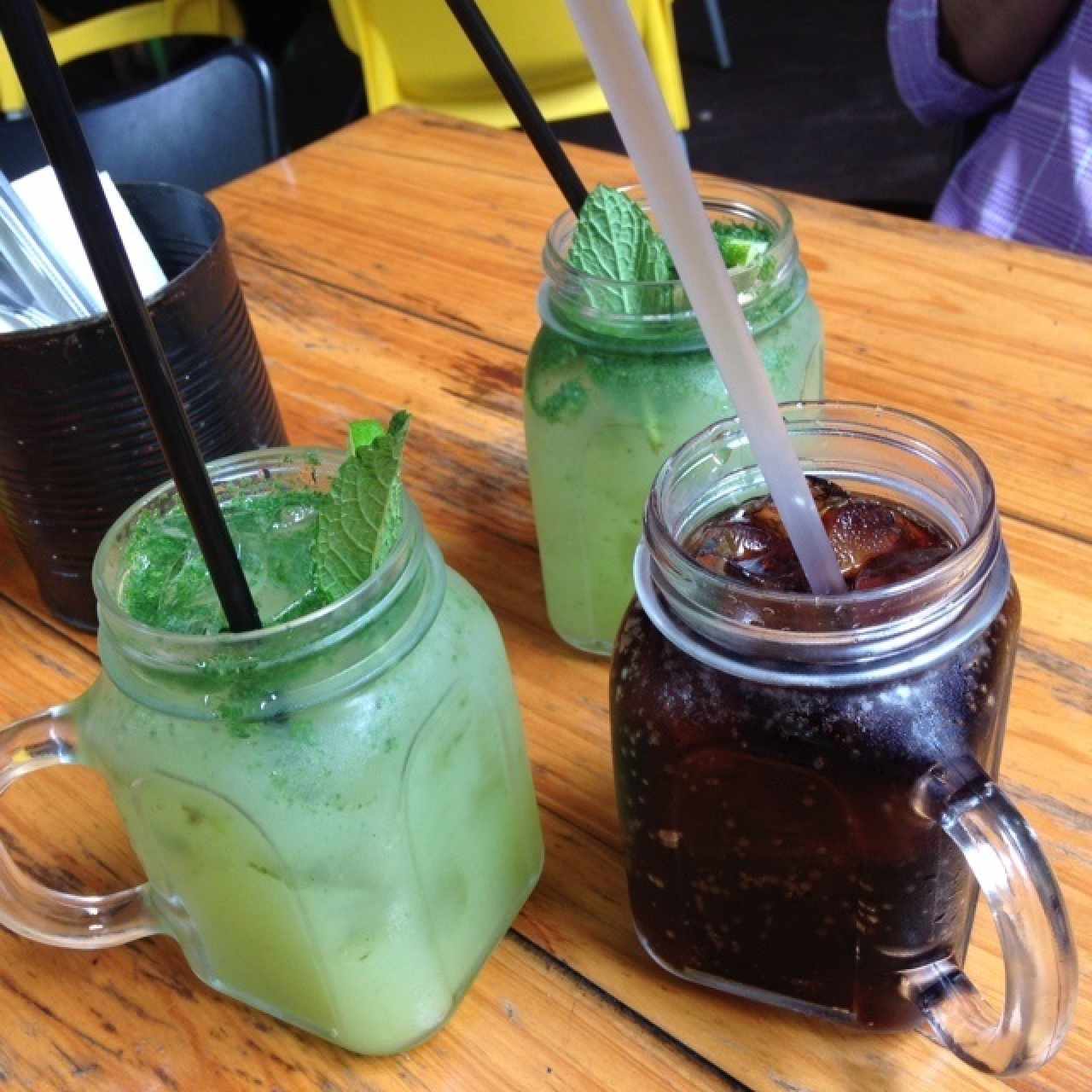 bebida de hierba buena, y refresco