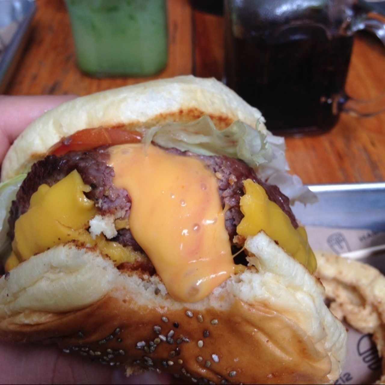 Jucy Lucy explosion de queso 🤤