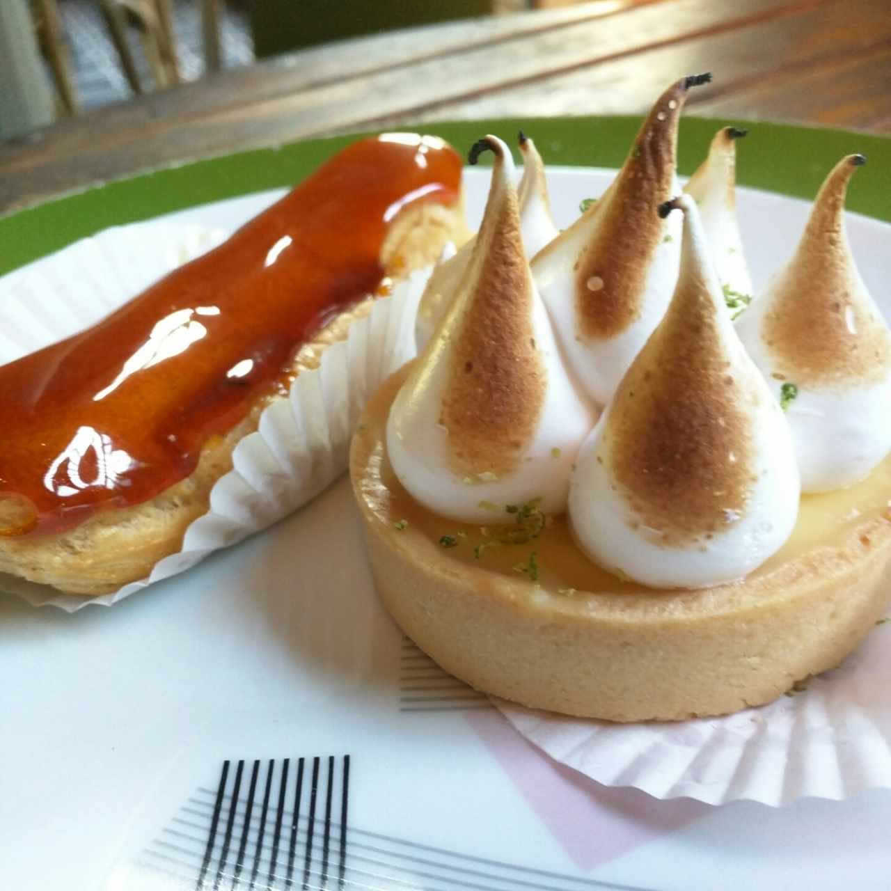 eclair de caramelo y pie de limon 