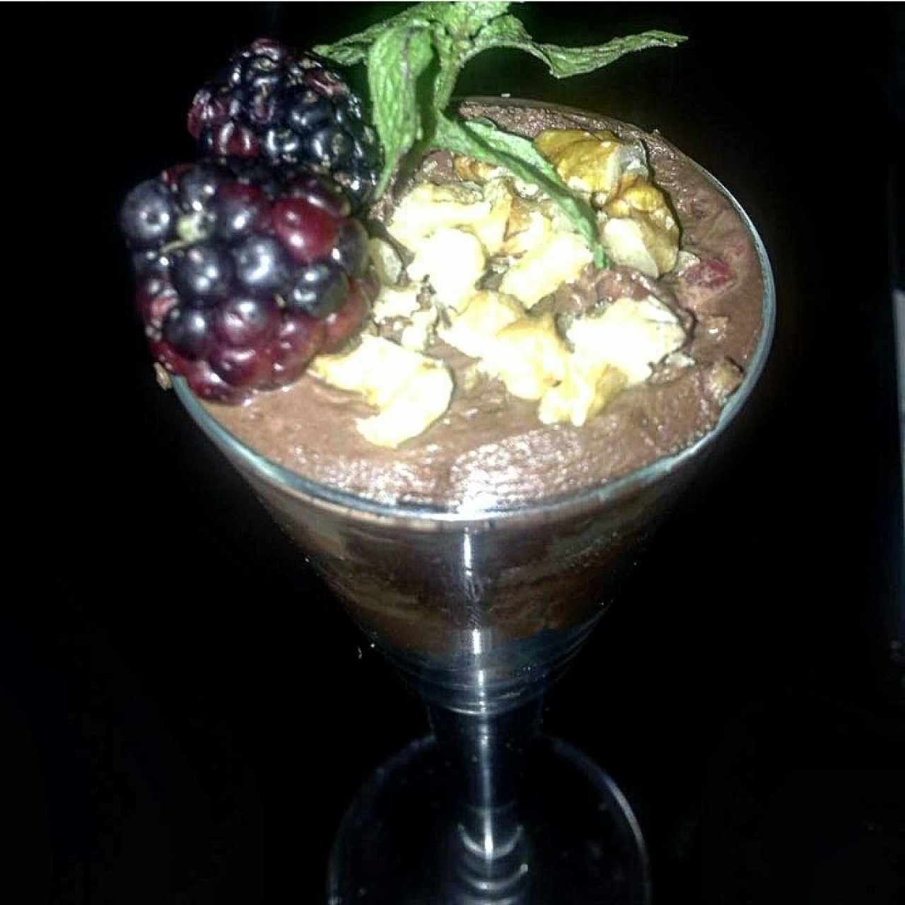 Mousse de Chocolates con Mora