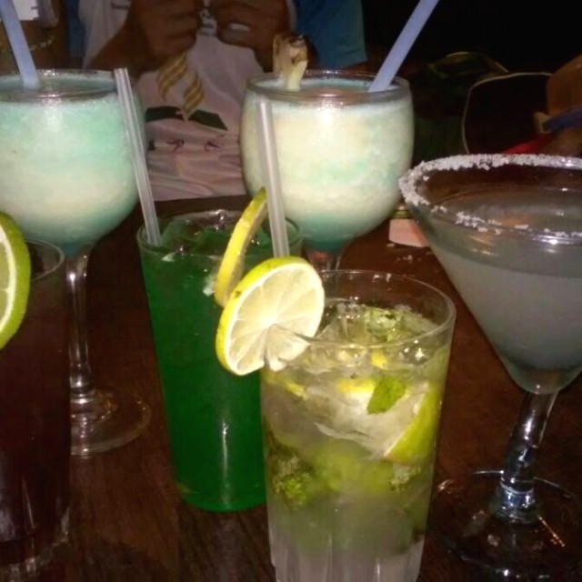 Piña colada electro mojito y margarita!!! Electro el mejor :)
