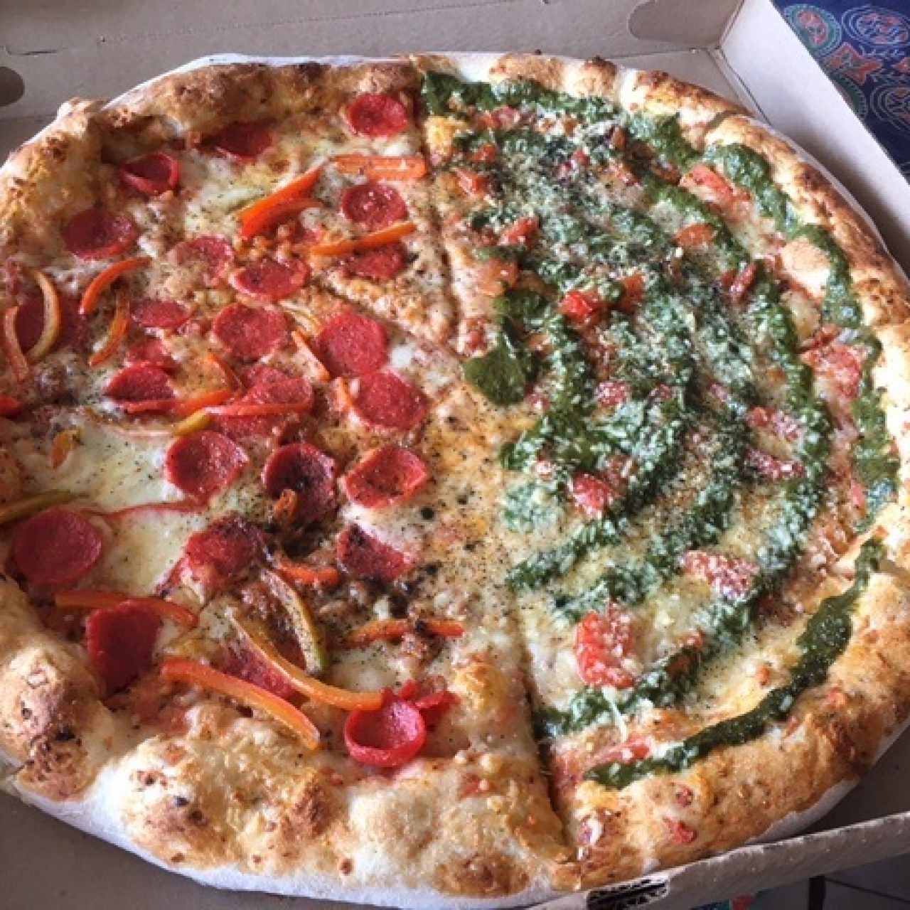 half filetto, half pepperoni con exta de pomentón 