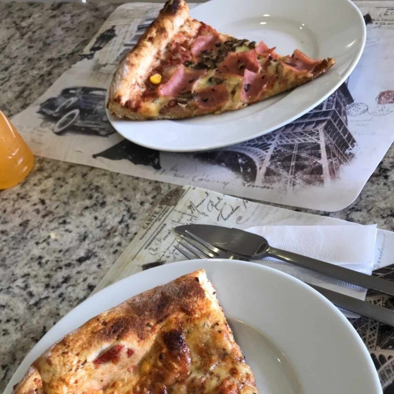 Margarita y Jamon & Champiñon 