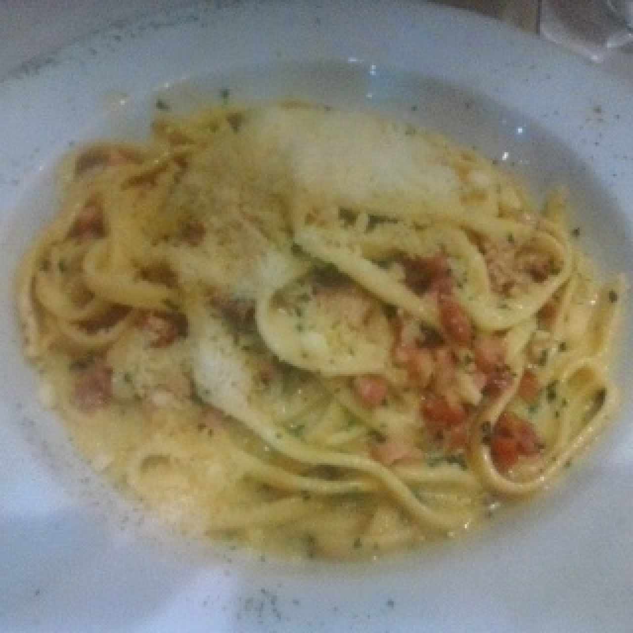 Linguini Carbonara