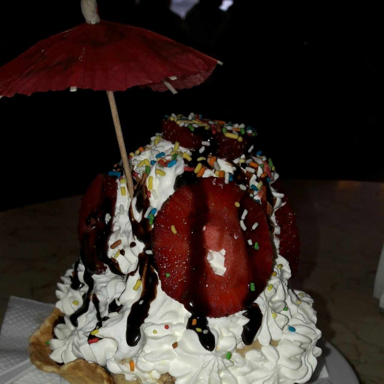 helado 3 sabores con crema 😍
