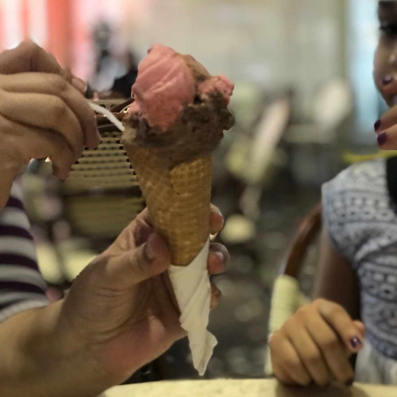 helado fresa y chocolate 