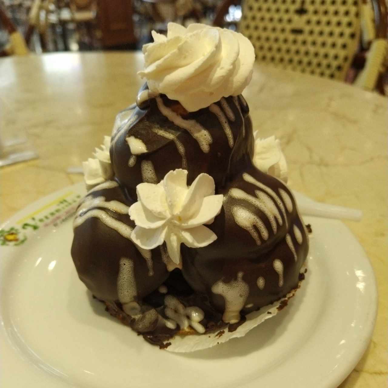Profiterol