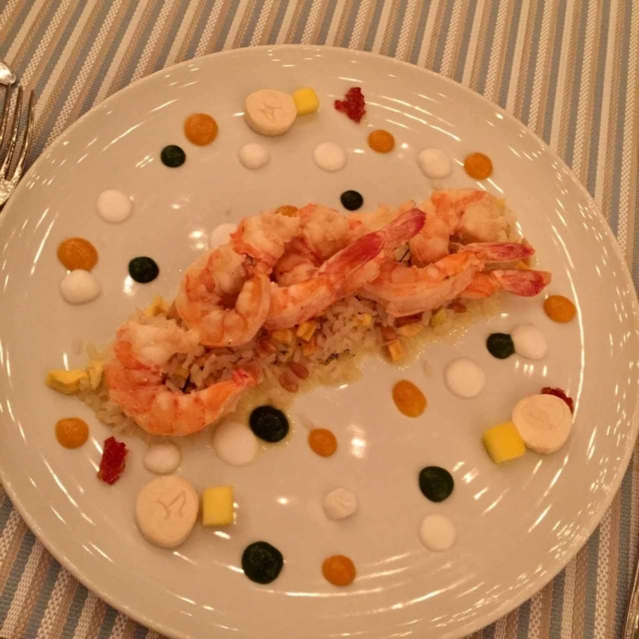 Langostinos con salsa de coco y azafran 