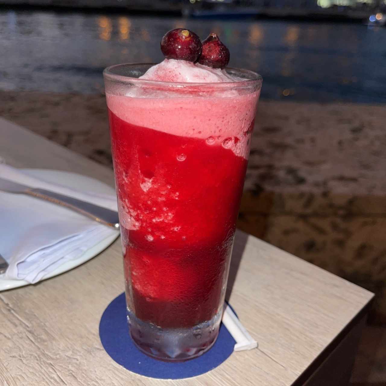 Jugo decoroso