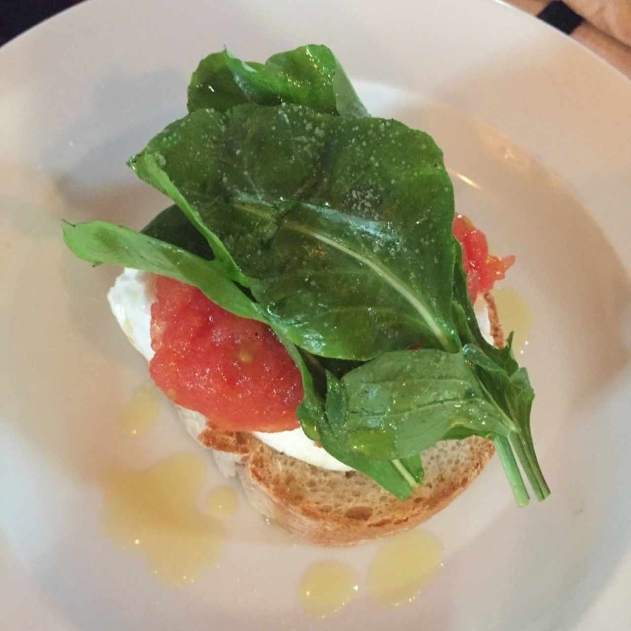 mozarella bar - tomate y rugula