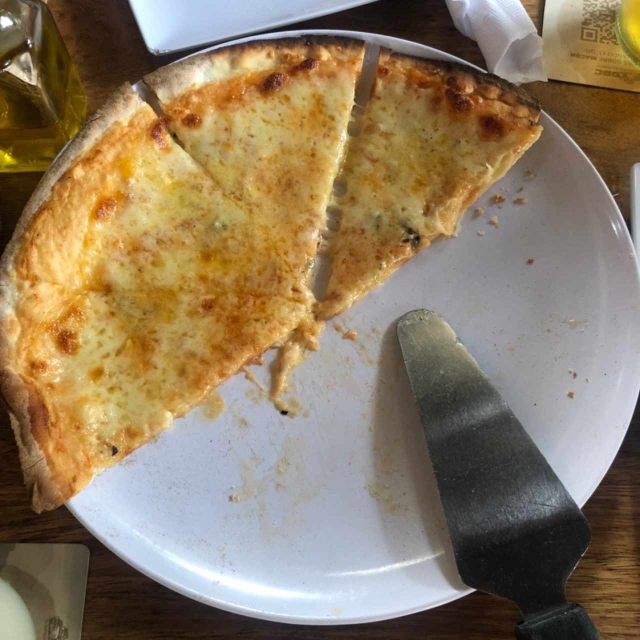 Pizza cuatro quesos