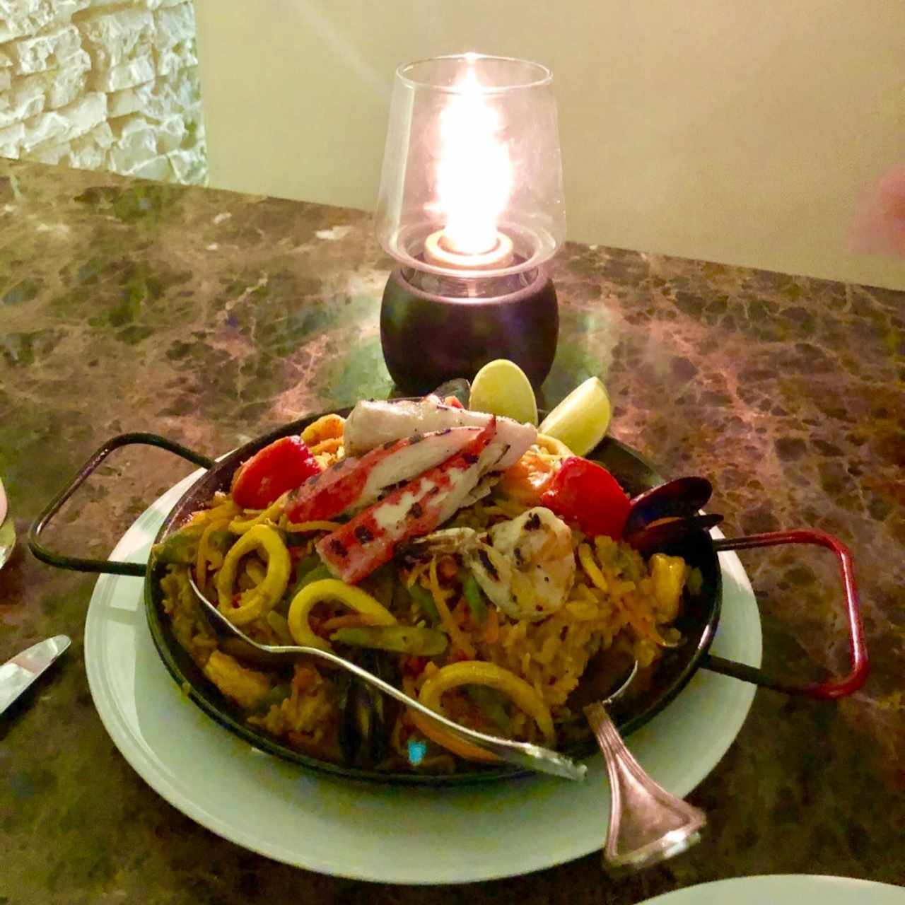 Arroz estilo español (alcanza para dos personas)
