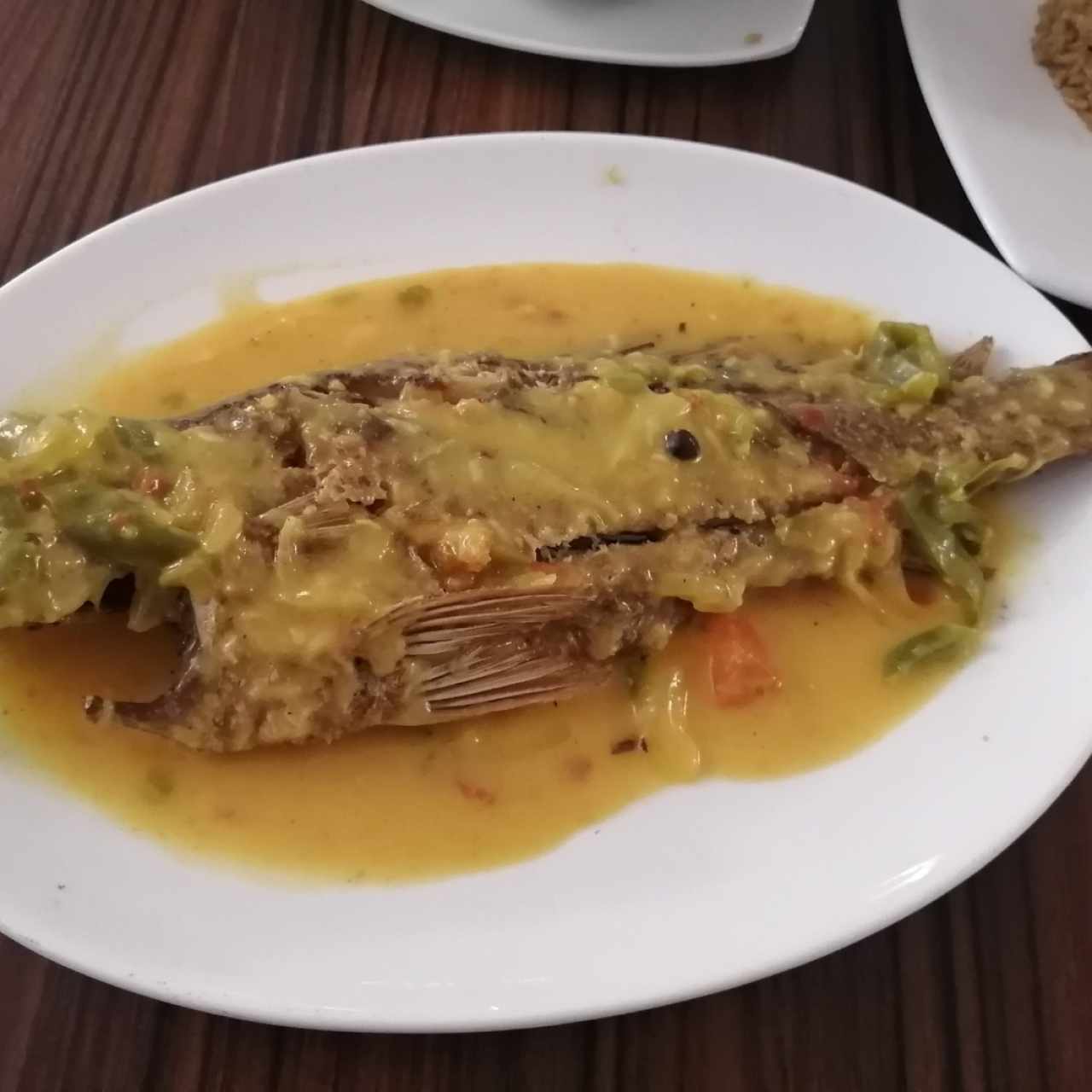 Corvina en zumo de coco 