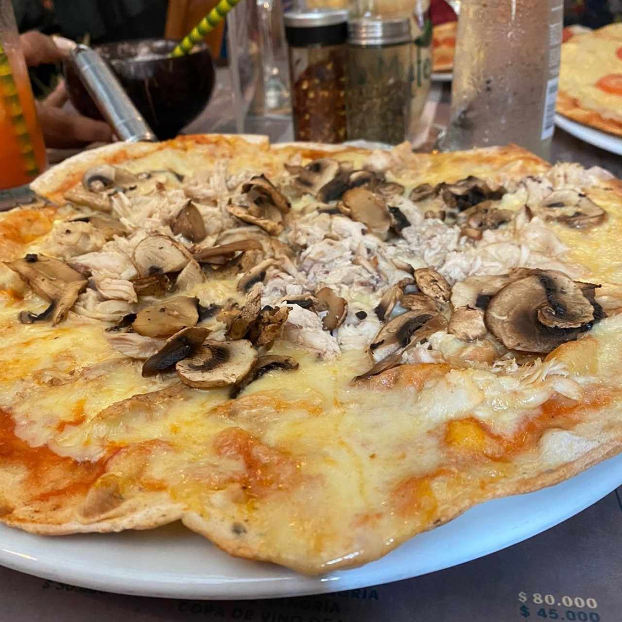 PIZZAS - Pollo y Champiñones