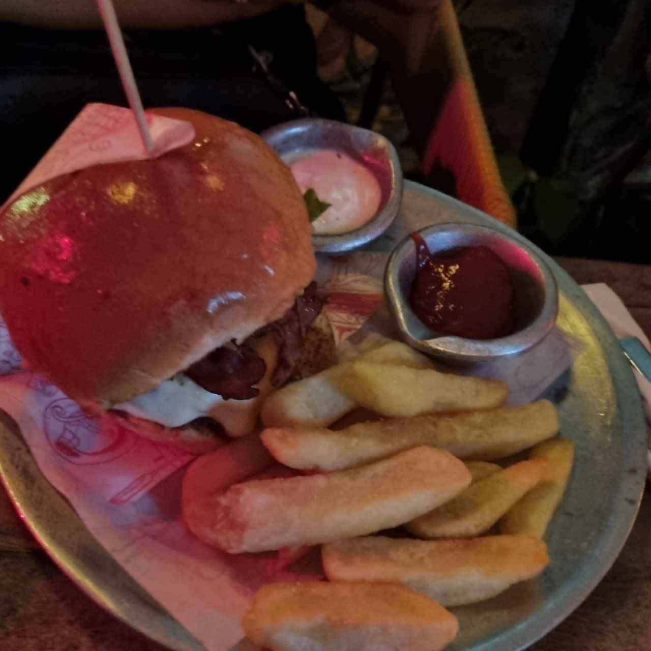 Hamburguesa de la casa
