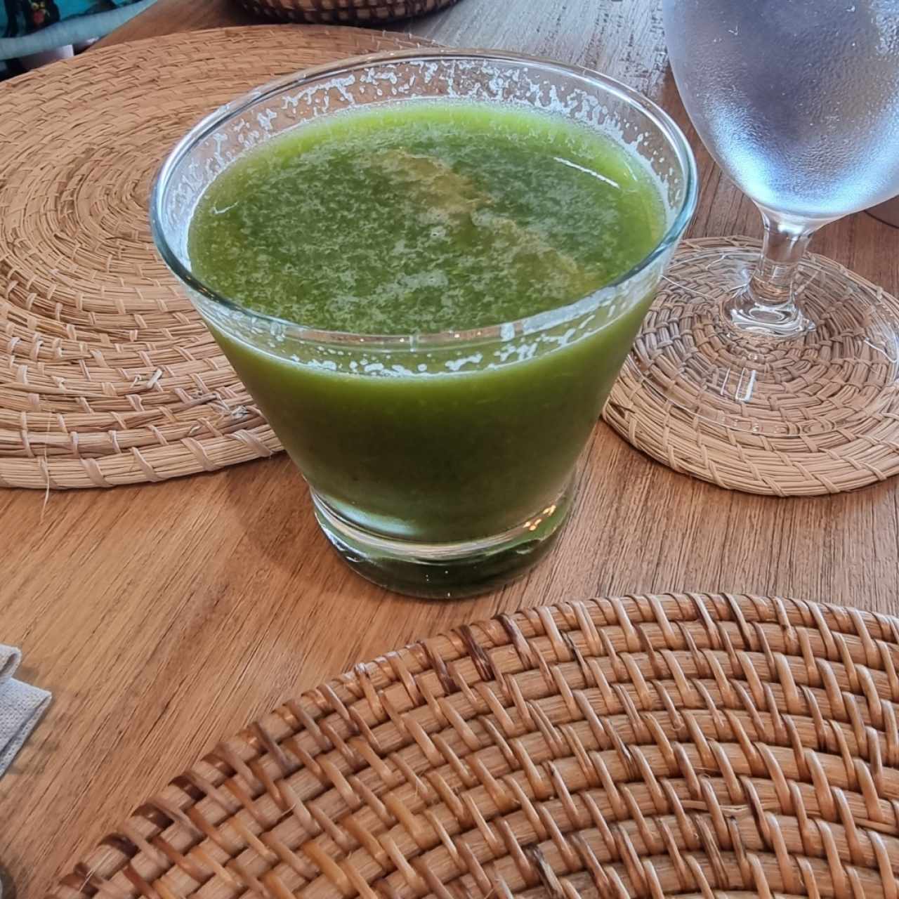 jugo verde