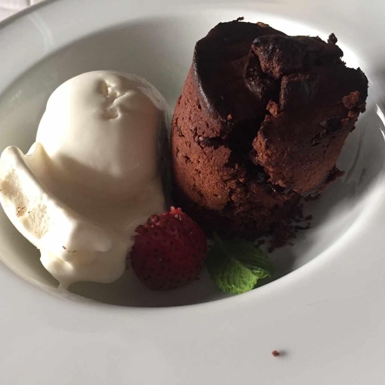 torta tibia de chocolate