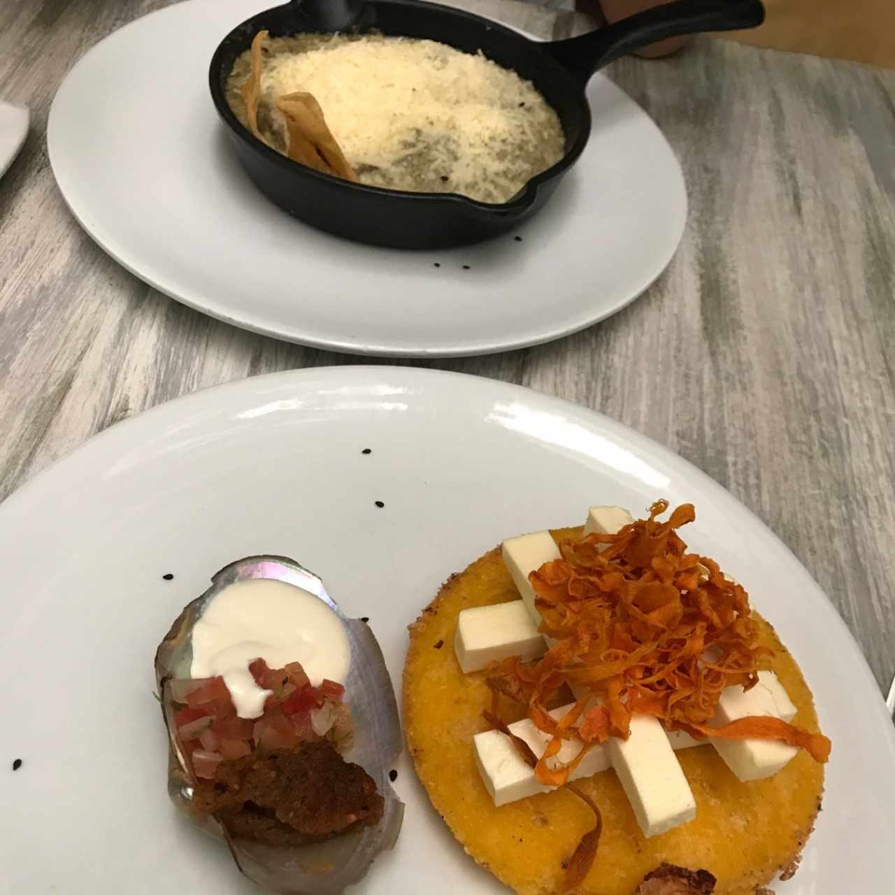 desayuno costeño ( arepa) y cazuela 