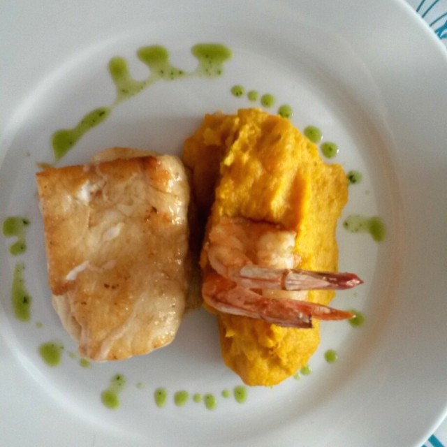 Pescado con auyama y langostinos