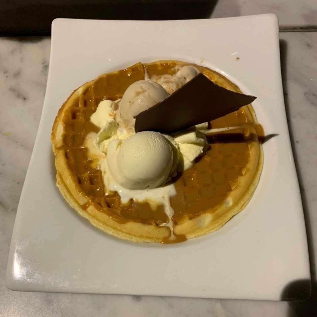 waffle con arequipe 🤤