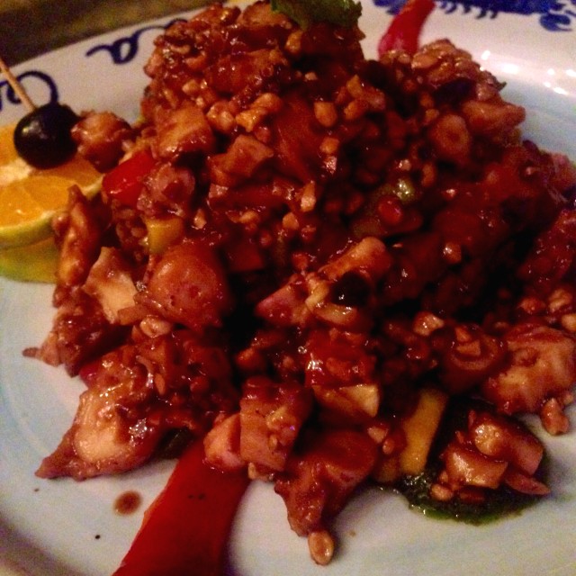  Pulpo en Salsa de Mariscos