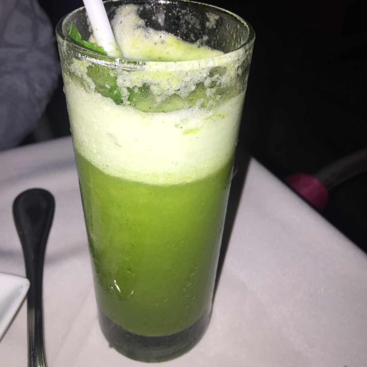 limonada de yerbabuena