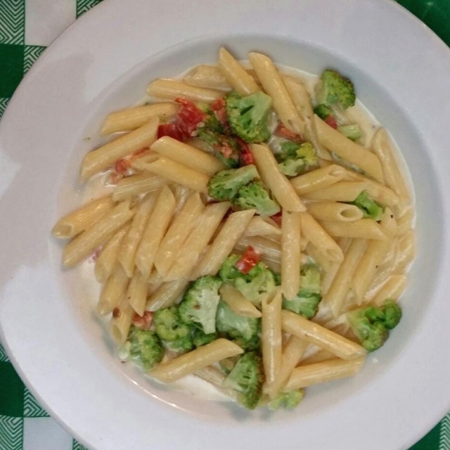Pastas con bricoli y verduras