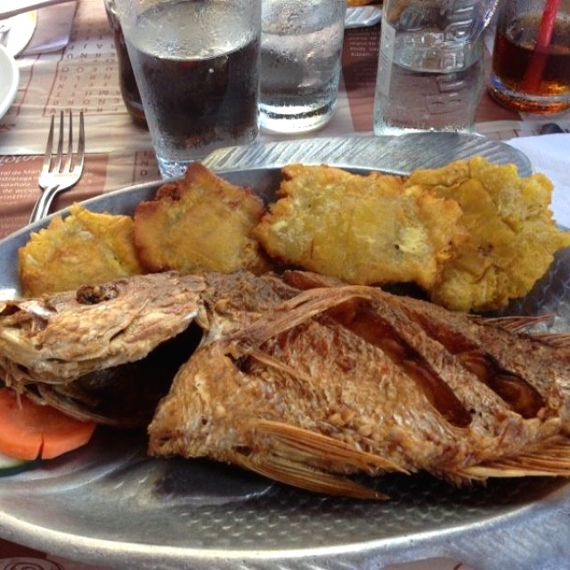 Mojarra frita fresca