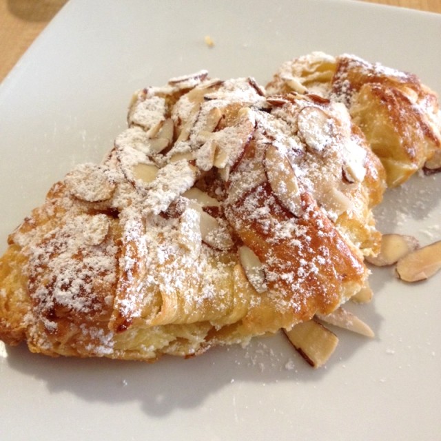Croissant Almendra