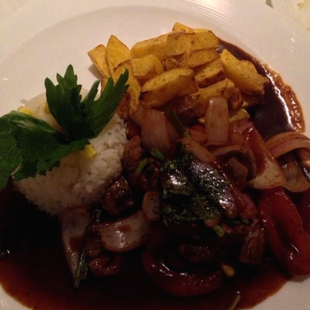 Lomo Saltado