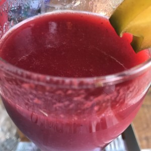 Jugo de frutos rojos