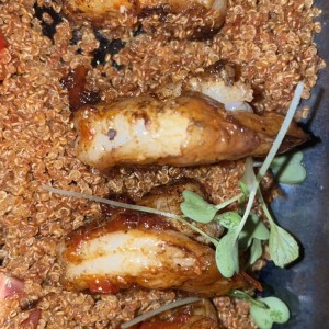 Entrada Langostinos con quinoa crocante