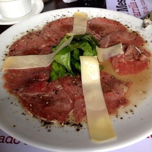 Carpaccio de res