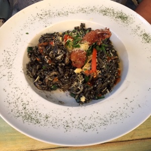 Orzo en tinta de calamar