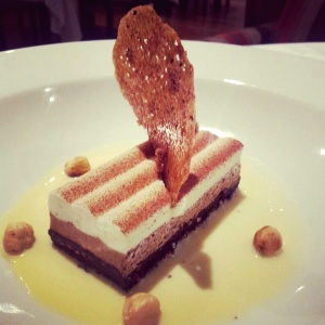 Postre tres chocolates
