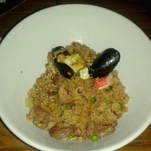 Arroz chaufa mar y tierra