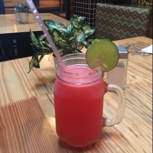 Limonada de cereza