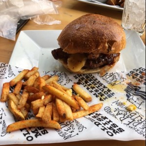 Hamburguesa con Lomo de Costilla